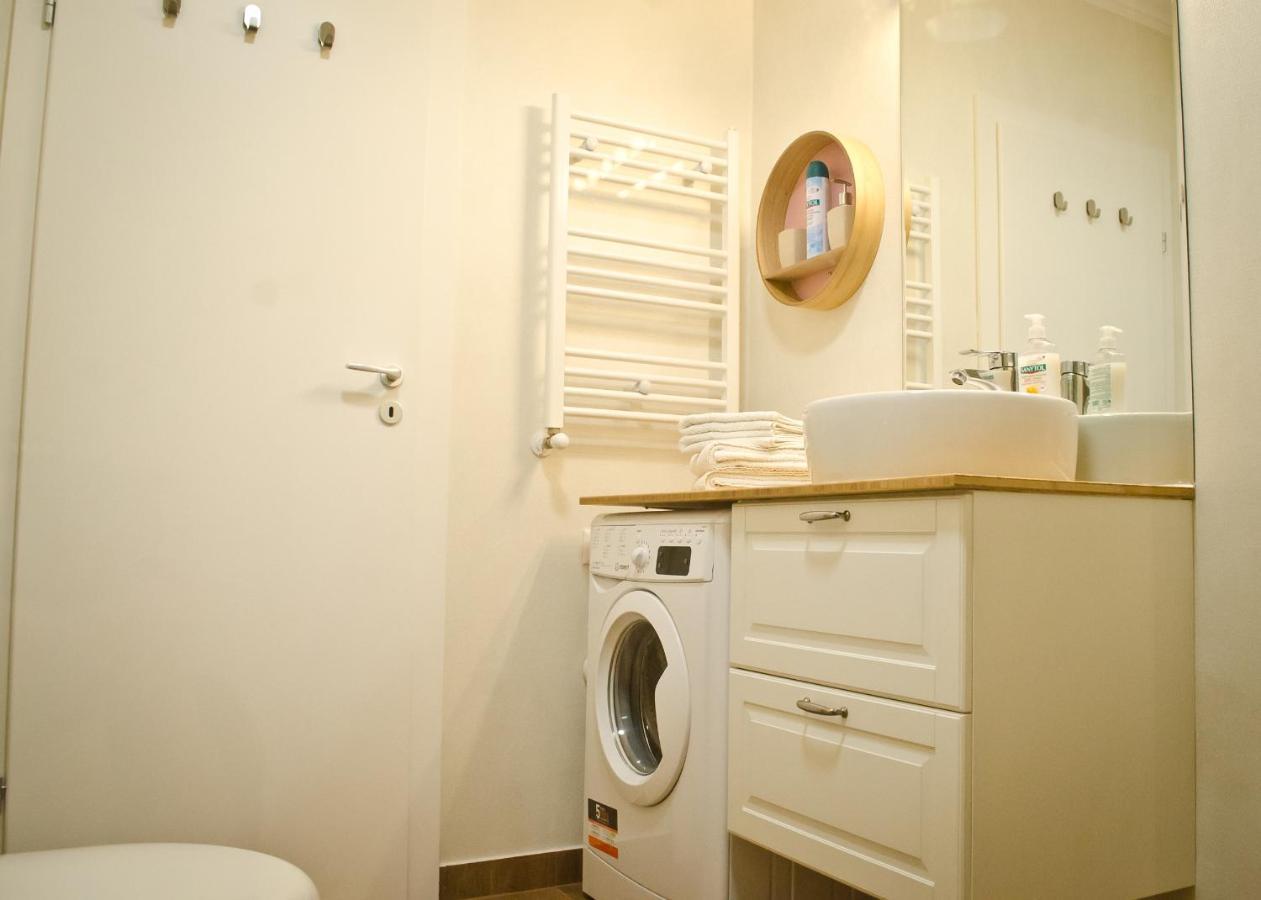 Amber Studio Oradea Appartement Buitenkant foto